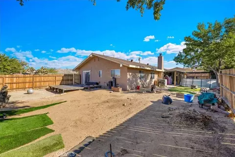 Exterior - 8318 Balsa, Yucca Valley, CA 92284 photo 8 of 10