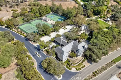 View/Area - 1964 Tracy Ct, Fallbrook, CA 92028 photo 4 of 4