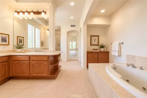 Bath - 1964 Tracy Ct, Fallbrook, CA 92028 photo 1 of 2