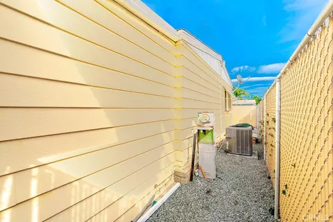 793 W Johnston St, Hemet, CA 92543 photo 25