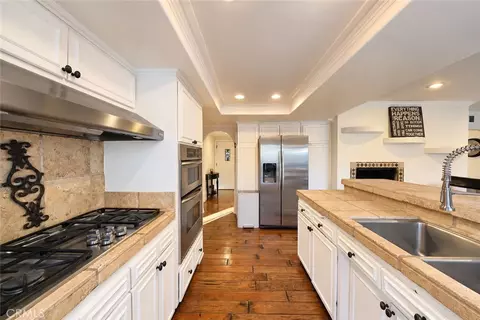 Kitchen - 474 Ogle St, Costa Mesa, CA 92627 photo 3 of 4