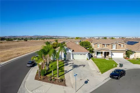 View/Area - 2934 Egret Cir, Perris, CA 92571 photo 1 of 8