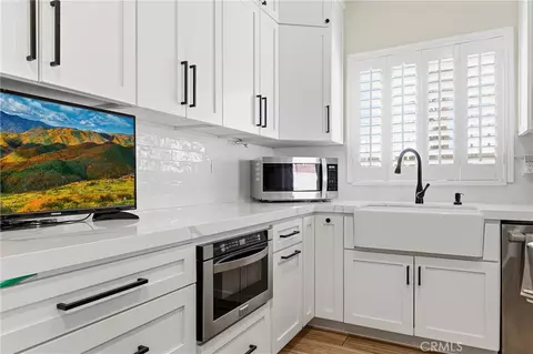 Kitchen - 2934 Egret Cir, Perris, CA 92571 photo 3 of 4