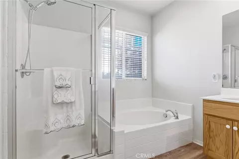 Bath - 2934 Egret Cir, Perris, CA 92571 photo 1 of 3