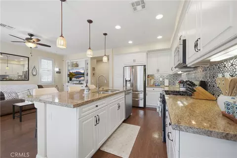 Kitchen - 31827 Calle Brio, Temecula, CA 92592 photo 3 of 4