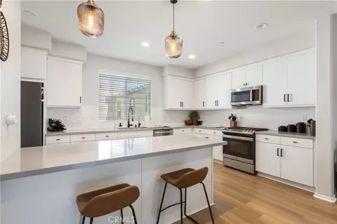 Kitchen - 31598 Calle Canto, Temecula, CA 92592 photo 2 of 3