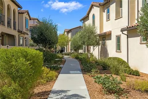 Exterior - 31598 Calle Canto, Temecula, CA 92592 photo 7 of 7