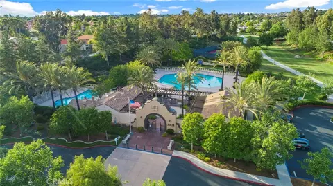 View/Area - 43129 Caminata, Temecula, CA 92592 photo 6 of 9