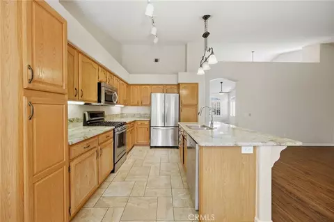 Kitchen - 42945 Corte Siero, Temecula, CA 92592 photo 2 of 2