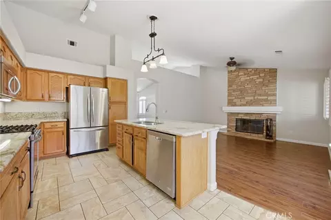 Living - 42945 Corte Siero, Temecula, CA 92592 photo 5 of 9