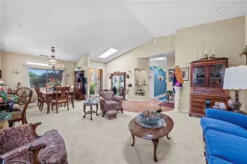Living - 349 Puerta De Lomas, Fallbrook, CA 92028 photo 2 of 5