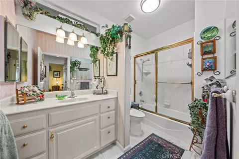 Bath - 349 Puerta De Lomas, Fallbrook, CA 92028 photo 1 of 5