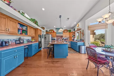 Kitchen - 349 Puerta De Lomas, Fallbrook, CA 92028 photo 1 of 7
