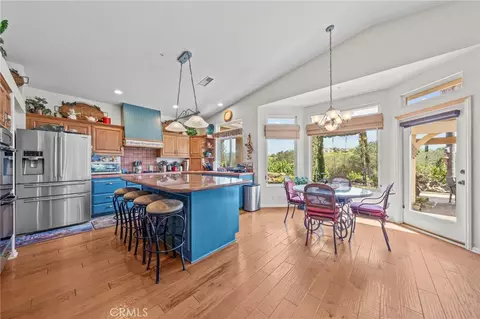 Kitchen - 349 Puerta De Lomas, Fallbrook, CA 92028 photo 2 of 7