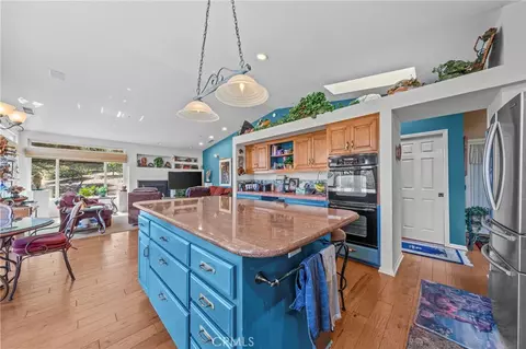 Kitchen - 349 Puerta De Lomas, Fallbrook, CA 92028 photo 4 of 7