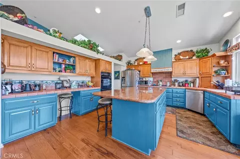 Kitchen - 349 Puerta De Lomas, Fallbrook, CA 92028 photo 7 of 7