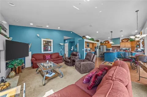 Living - 349 Puerta De Lomas, Fallbrook, CA 92028 photo 5 of 5