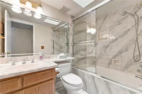 Bath - 21465 Walnut, Wildomar, CA 92595 photo 3 of 4