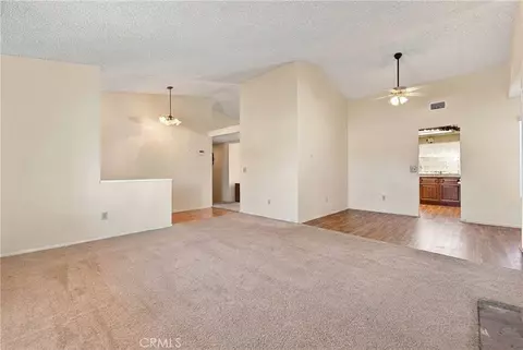 Living - 21465 Walnut, Wildomar, CA 92595 photo 4 of 11