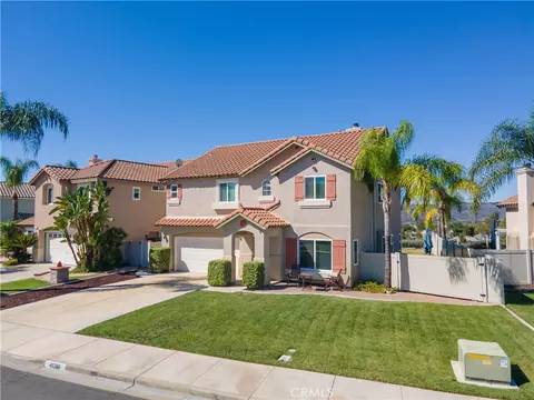 Exterior - 45269 Callesito Ordenes, Temecula, CA 92592 photo 3 of 7