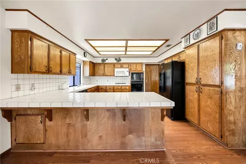 Kitchen - 42108 Shadow, Hemet, CA 92544 photo 2 of 4