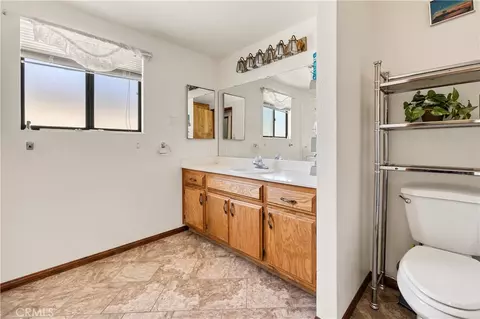 Bath - 42108 Shadow, Hemet, CA 92544 photo 1 of 3