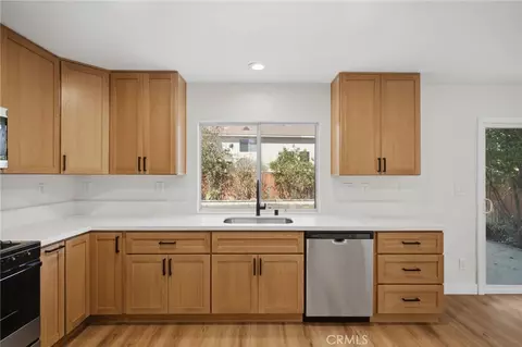 Kitchen - 32276 Via Arias, Temecula, CA 92592 photo 1 of 2