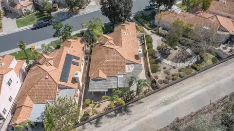 View/Area - 45111 Putting Green Ct, Temecula, CA 92592 photo 2 of 6