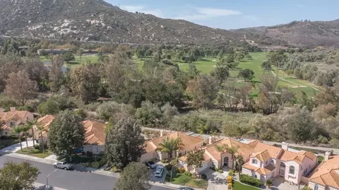 View/Area - 45111 Putting Green Ct, Temecula, CA 92592 photo 4 of 6