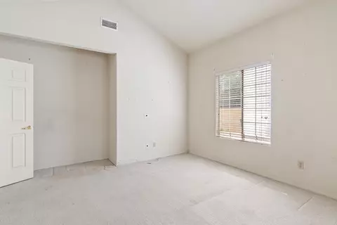 Bedroom - 45111 Putting Green Ct, Temecula, CA 92592 photo 1 of 4