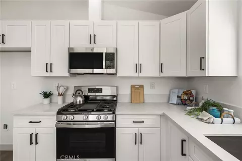 Kitchen - 1122 Mirada, Perris, CA 92571 photo 2 of 3