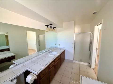 Bath - 15440 Mandan, Apple Valley, CA 92307 photo 2 of 5