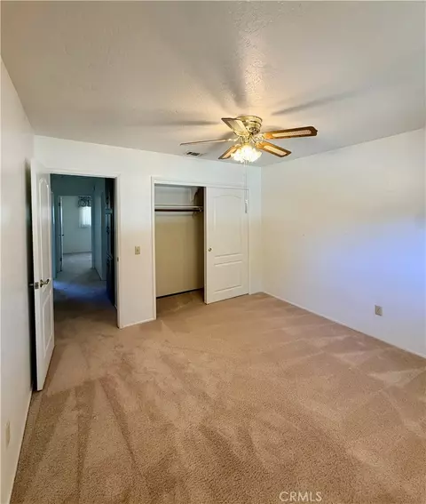 Bedroom - 15440 Mandan, Apple Valley, CA 92307 photo 4 of 8