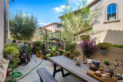 Exterior - 31560 Calle Canto, Temecula, CA 92592 photo 3 of 10