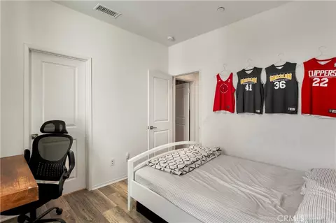 Bedroom - 31560 Calle Canto, Temecula, CA 92592 photo 4 of 4