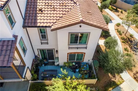 Exterior - 31560 Calle Canto, Temecula, CA 92592 photo 7 of 10
