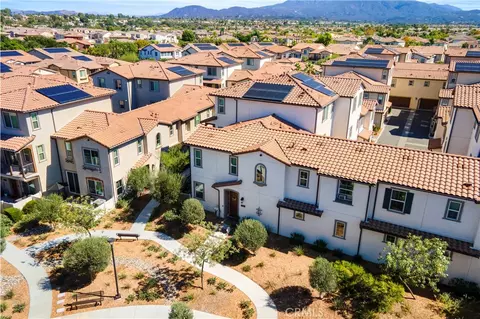 View/Area - 31560 Calle Canto, Temecula, CA 92592 photo 2 of 6