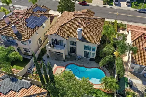 View/Area - 32100 Via Benabarre, Temecula, CA 92592 photo 5 of 6