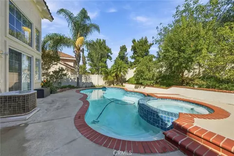 Exterior - 32100 Via Benabarre, Temecula, CA 92592 photo 6 of 10