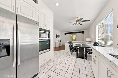 Kitchen - 32100 Via Benabarre, Temecula, CA 92592 photo 4 of 4