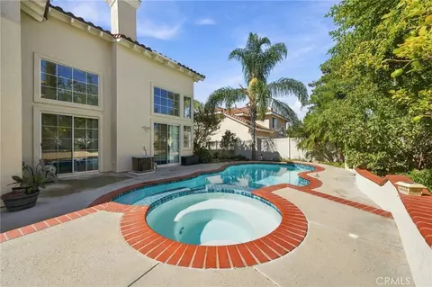 Exterior - 32100 Via Benabarre, Temecula, CA 92592 photo 5 of 10
