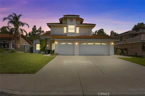 Exterior - 41860 Skywood, Temecula, CA 92591 photo 2 of 11