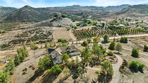 View/Area - 19448 Blue Sky Rd, Perris, CA 92570 photo 1 of 8