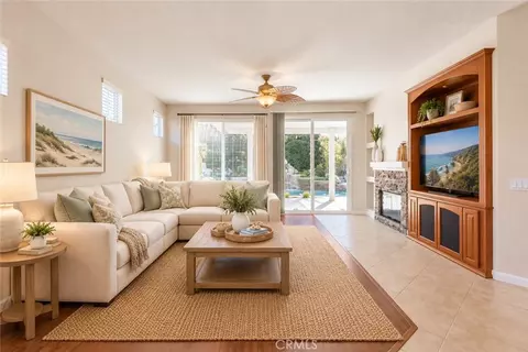 Living - 32079 Corte Cardoza, Temecula, CA 92592 photo 8 of 9