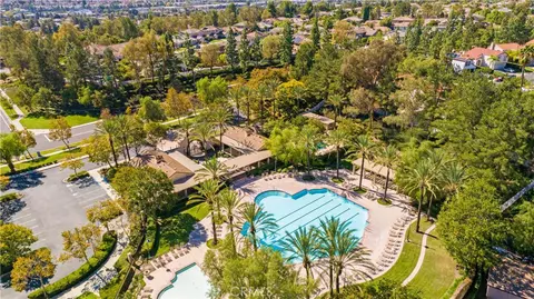 View/Area - 32079 Corte Cardoza, Temecula, CA 92592 photo 8 of 8