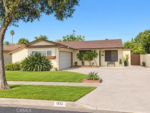 1832 S Bamdal, Santa Ana, CA 92704