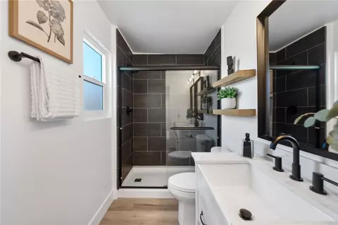 Bath - 29190 Crestline, Menifee, CA 92584 photo 3 of 3