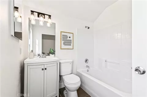 Bath - 458 Windfields, Beaumont, CA 92223 photo 3 of 3