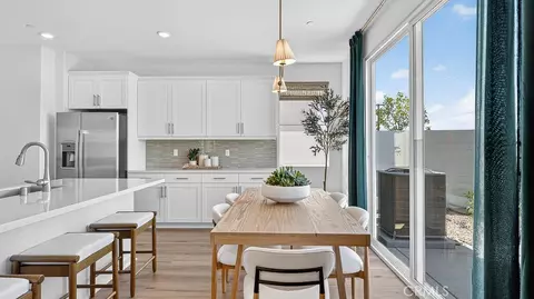 Dining - 36657 Altisma Dr, Winchester, CA 92596 photo 1 of 2