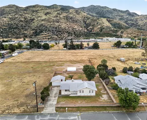 View/Area - 514 E Victory, Banning, CA 92220 photo 3 of 11